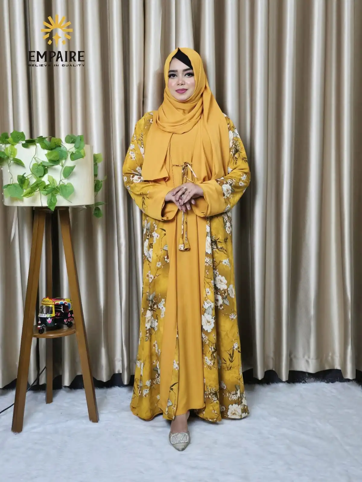 প্রিন্ট কাফতান গাউন